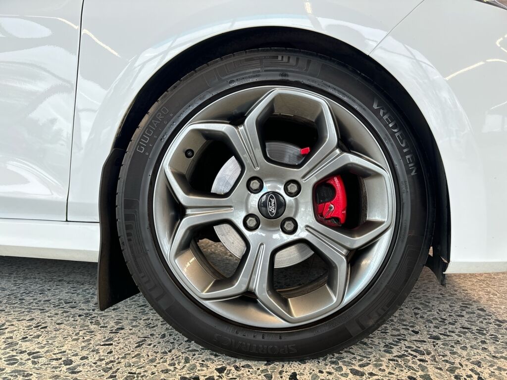 Ford Fiesta 2019 Valkoinen