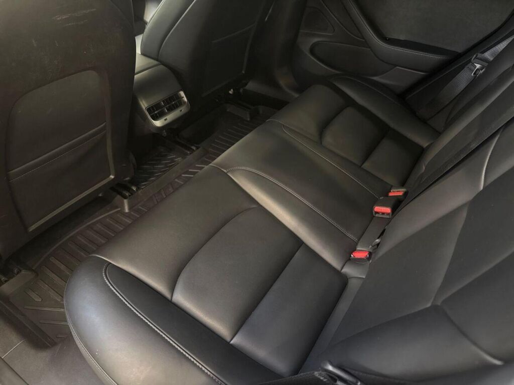 Tesla Model 3 2019 Musta