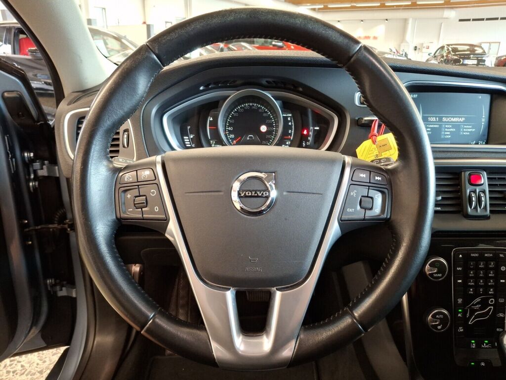 Volvo V40 2017 Sininen