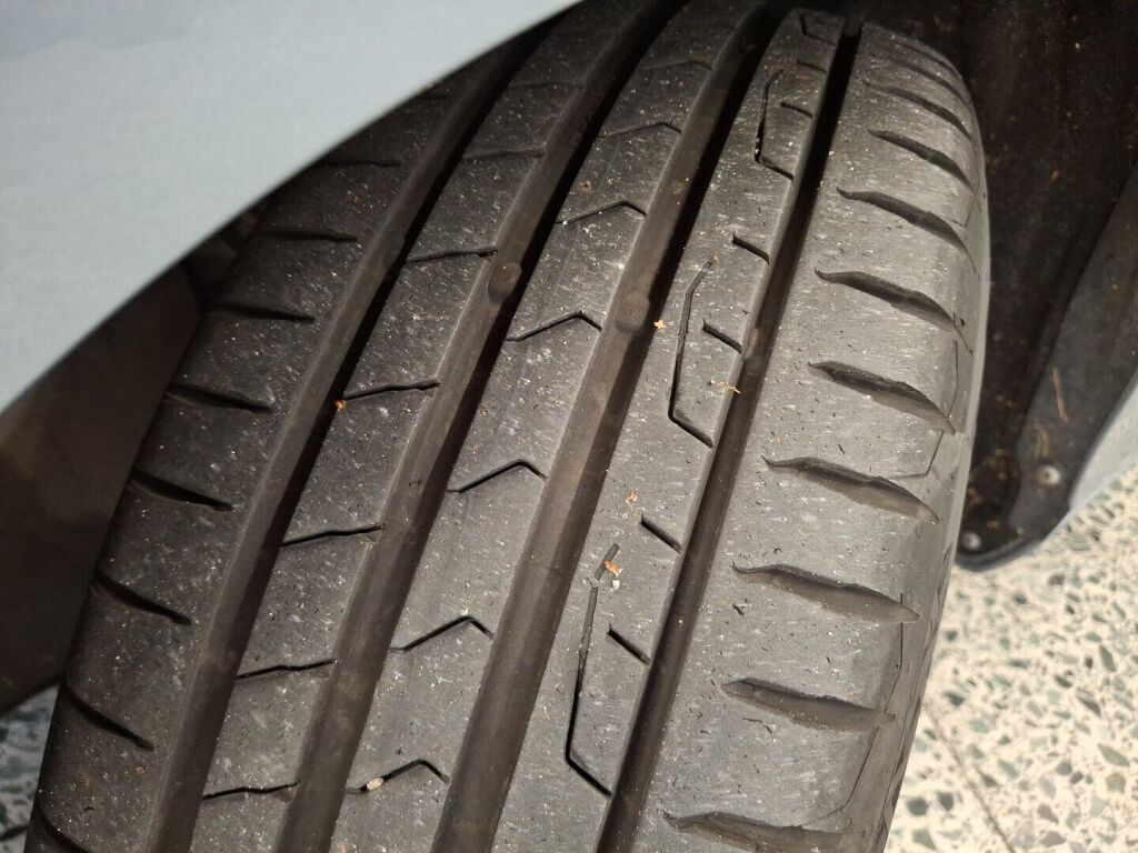 Volvo V40 2017 Sininen