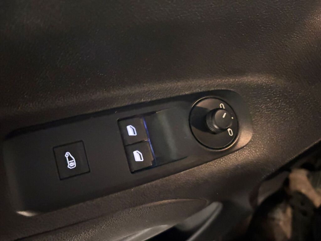 Opel Combo 2019 Valkoinen