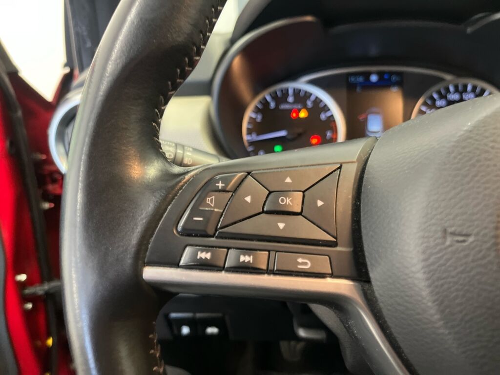 Nissan Micra 2019 Punainen