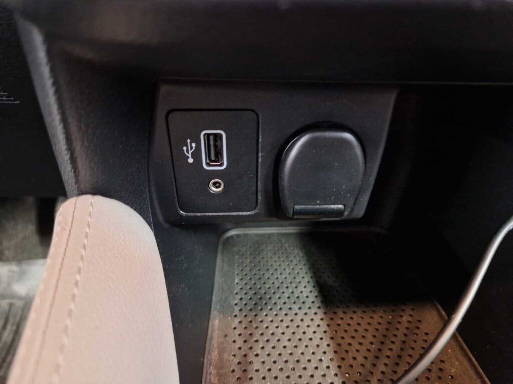 Nissan Micra 2019 Punainen