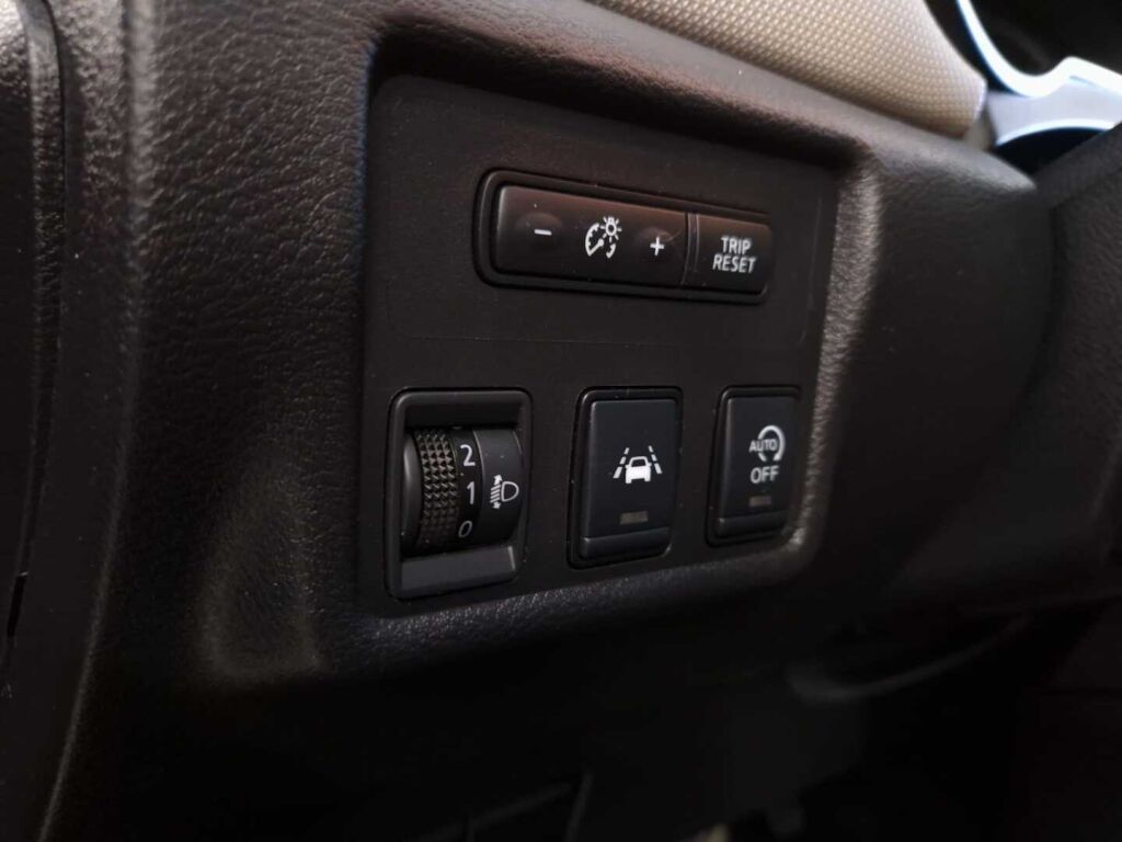 Nissan Micra 2019 Punainen