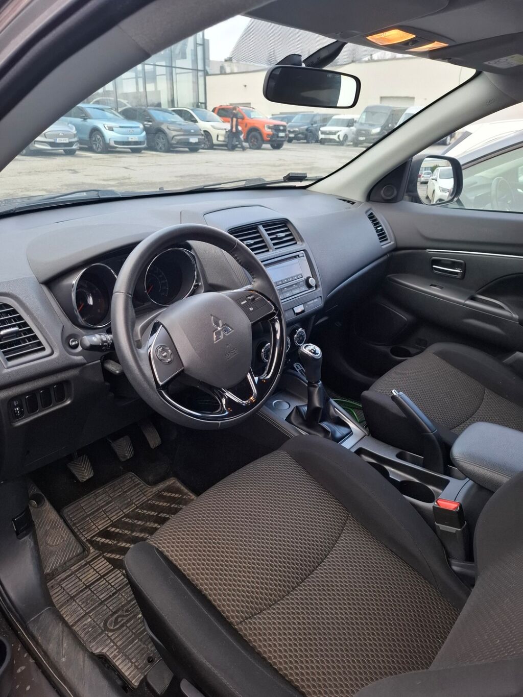 Mitsubishi ASX 2019 Ruskea (beige)