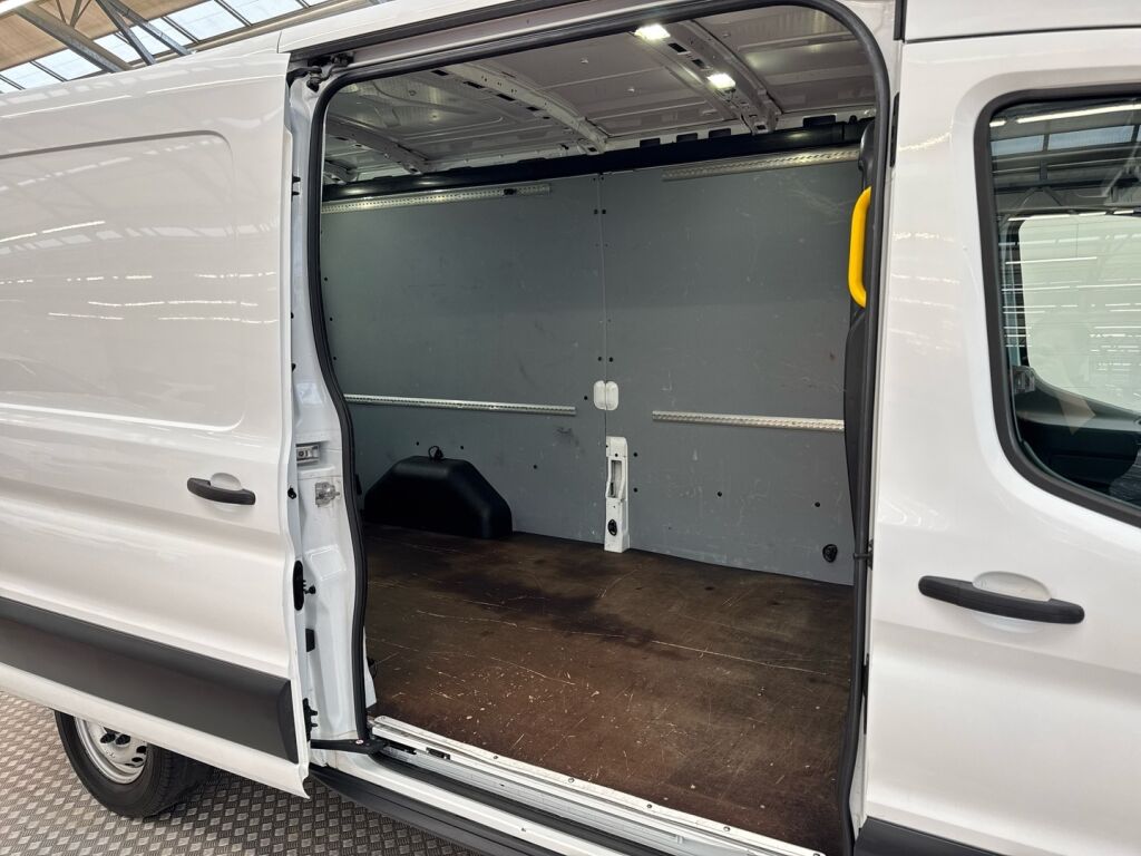 Ford Transit 2015 Valkoinen