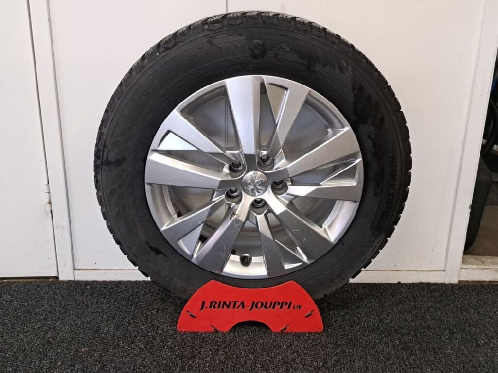 Peugeot 3008 2019 Harmaa