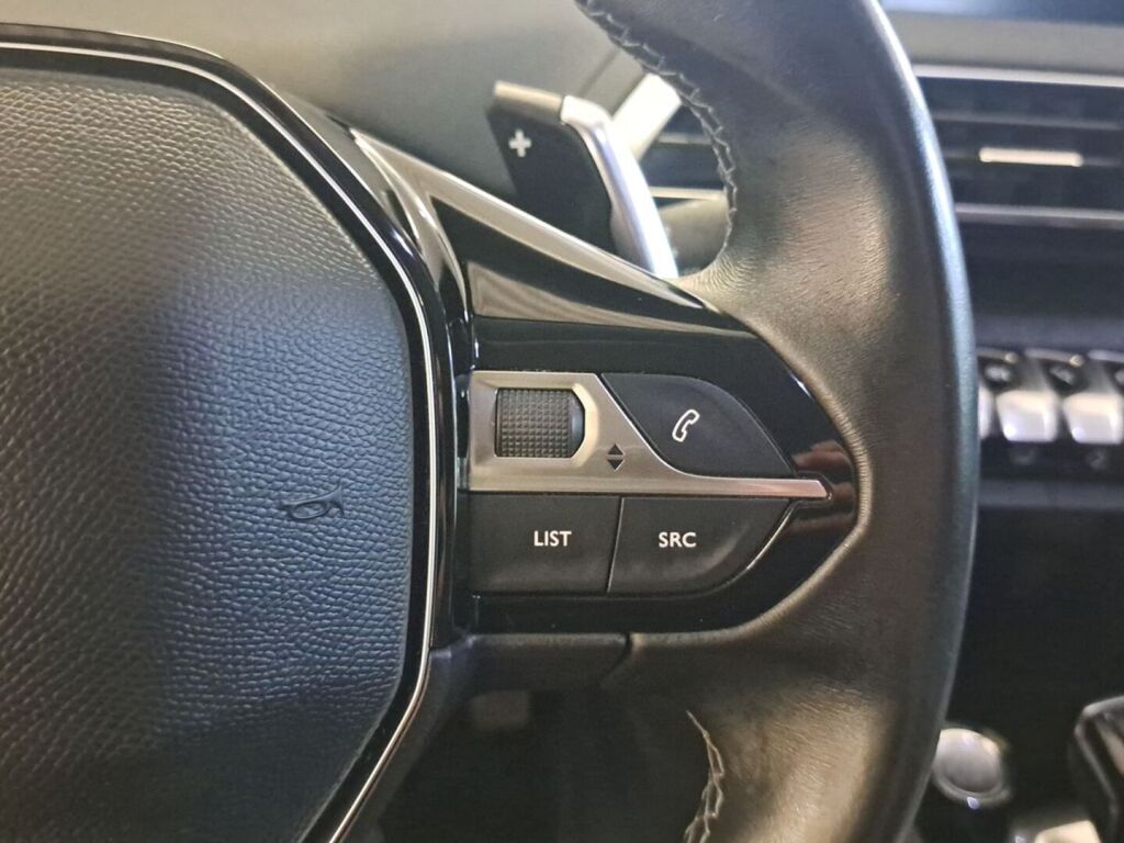 Peugeot 3008 2019 Harmaa