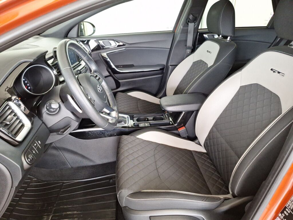 Kia ProCeed 2019 Oranssi