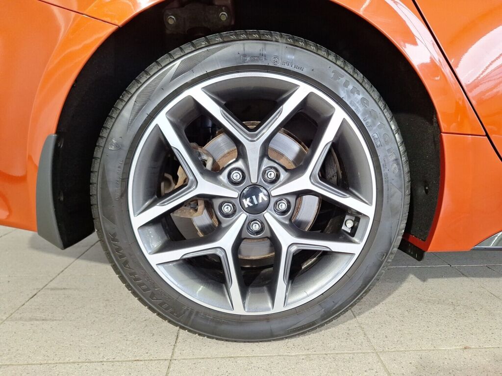 Kia ProCeed 2019 Oranssi
