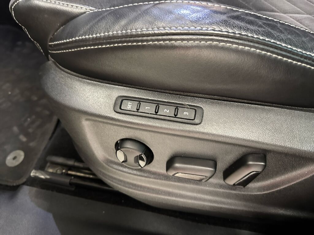 Skoda Kodiaq 2019 Tummansininen