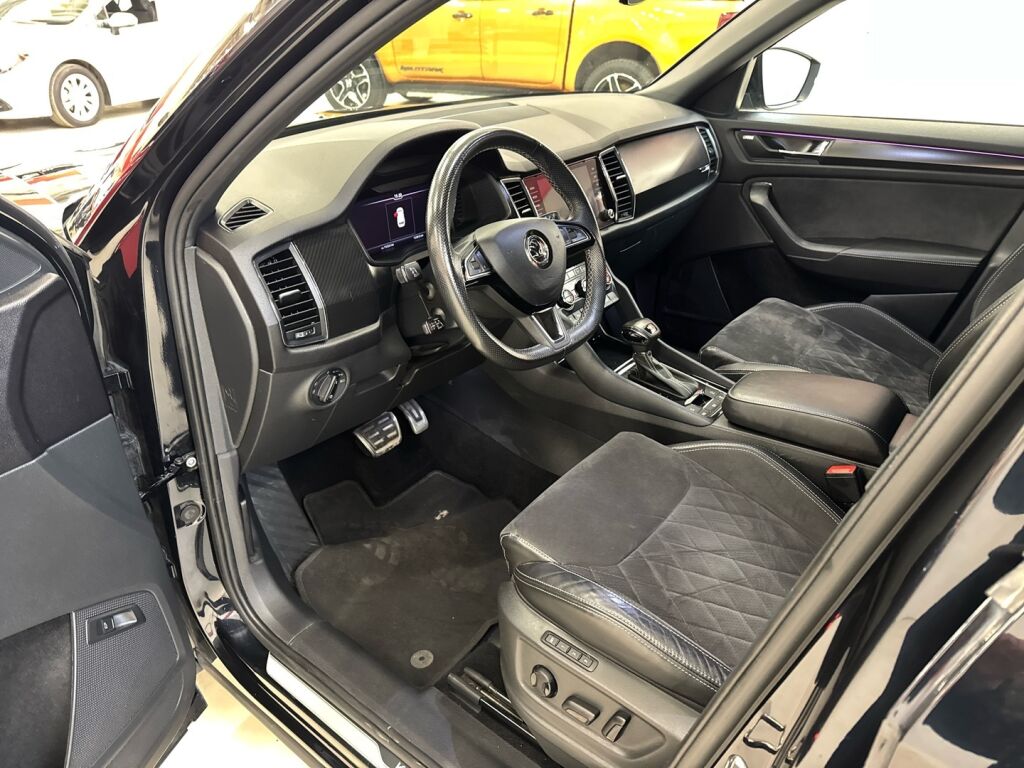 Skoda Kodiaq 2019 Tummansininen