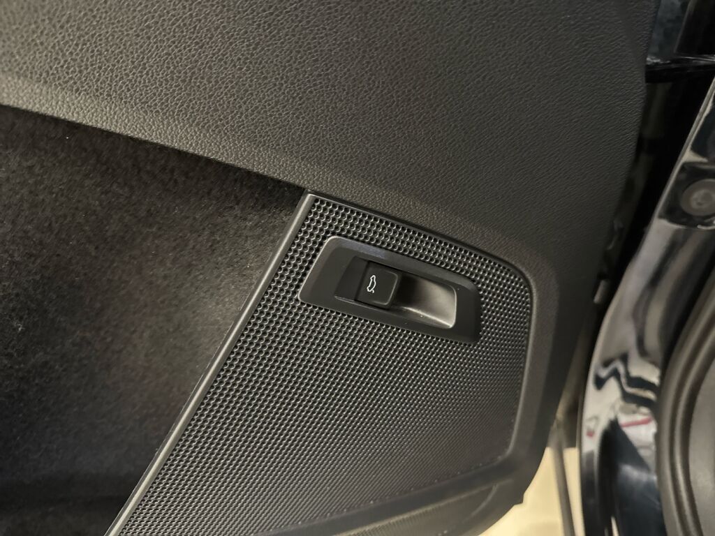 Skoda Kodiaq 2019 Tummansininen