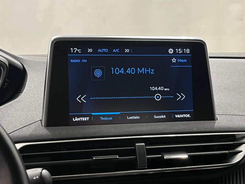 Peugeot 3008 2019 Punainen