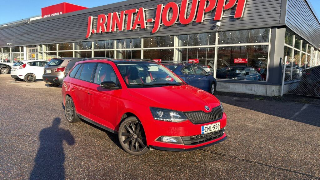 Skoda Fabia 2016 Punainen