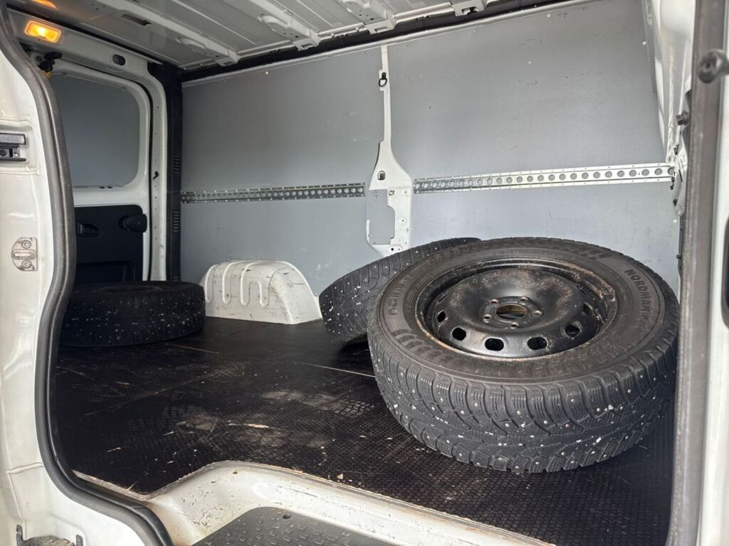 Renault Trafic 2019 Valkoinen