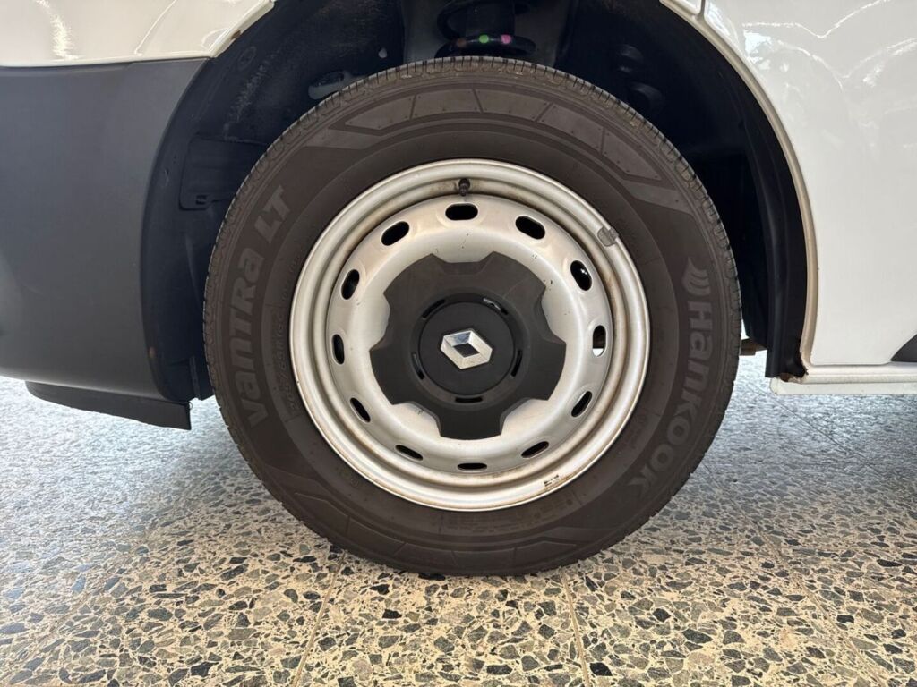 Renault Trafic 2019 Valkoinen