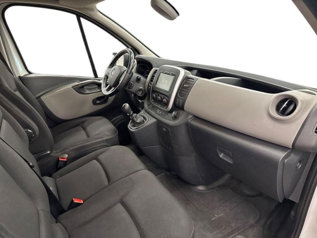 Renault Trafic 2019 Valkoinen