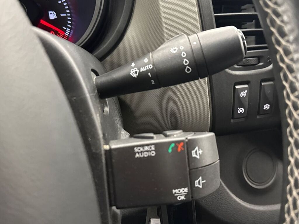 Renault Trafic 2019 Valkoinen