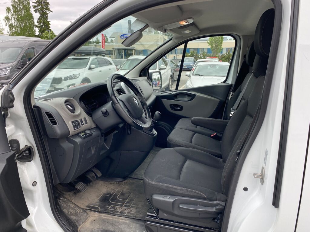 Renault Trafic 2019 Valkoinen