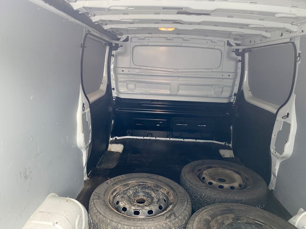 Renault Trafic 2019 Valkoinen