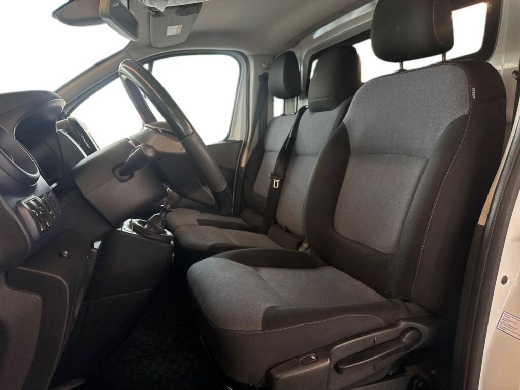 Opel Vivaro 2019 Valkoinen