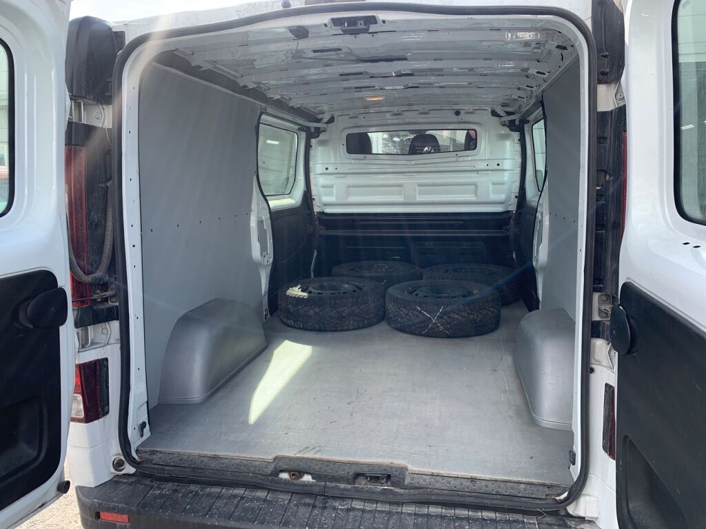 Opel Vivaro 2019 Valkoinen