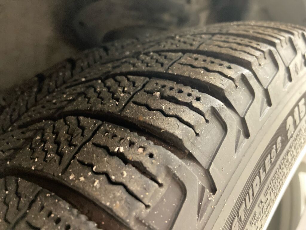 Toyota Prius Plug-in 2019 Valkoinen