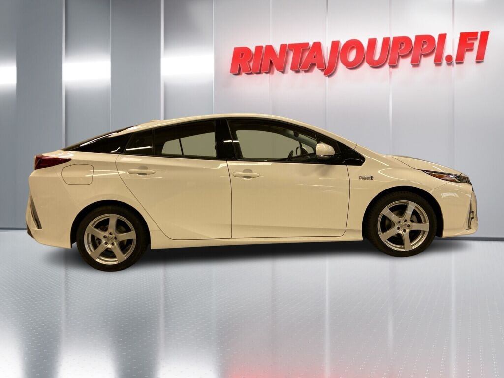 Toyota Prius Plug-in 2019 Valkoinen