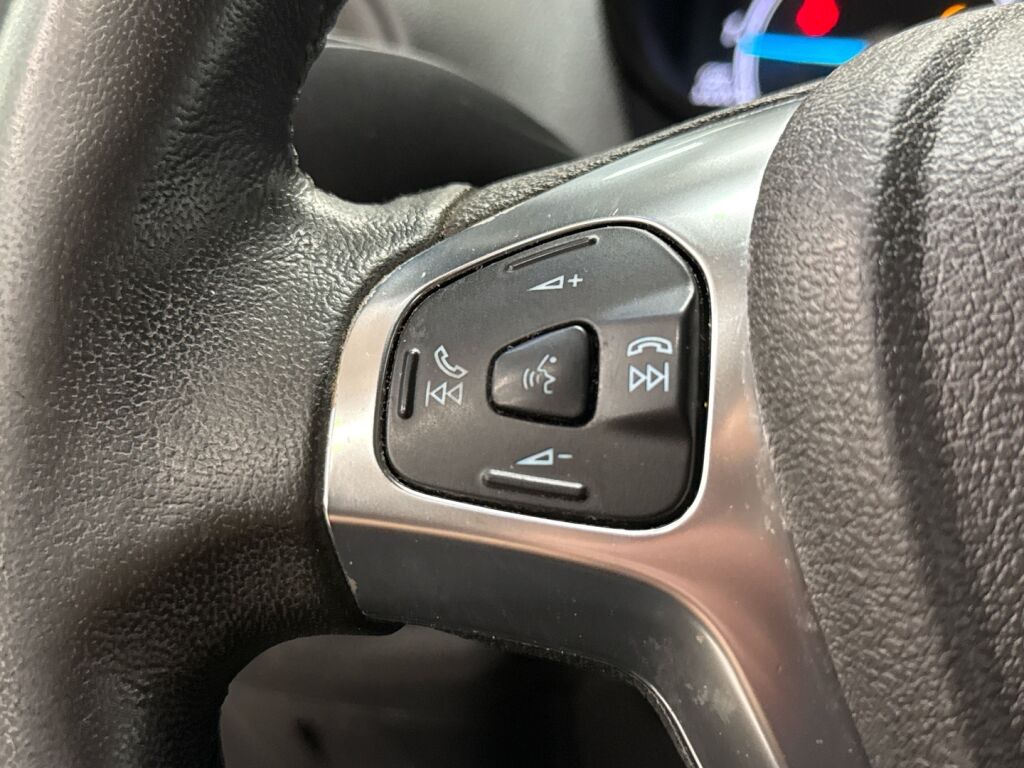 Ford Transit Courier 2019 Valkoinen