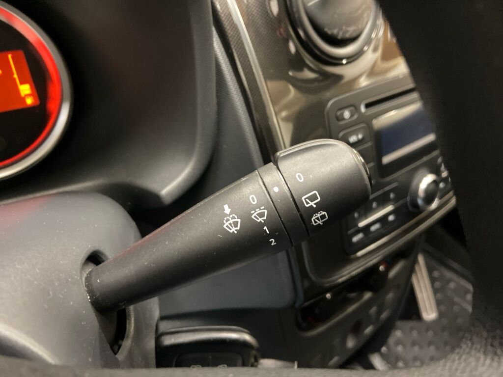 Dacia Sandero 2019 Sininen