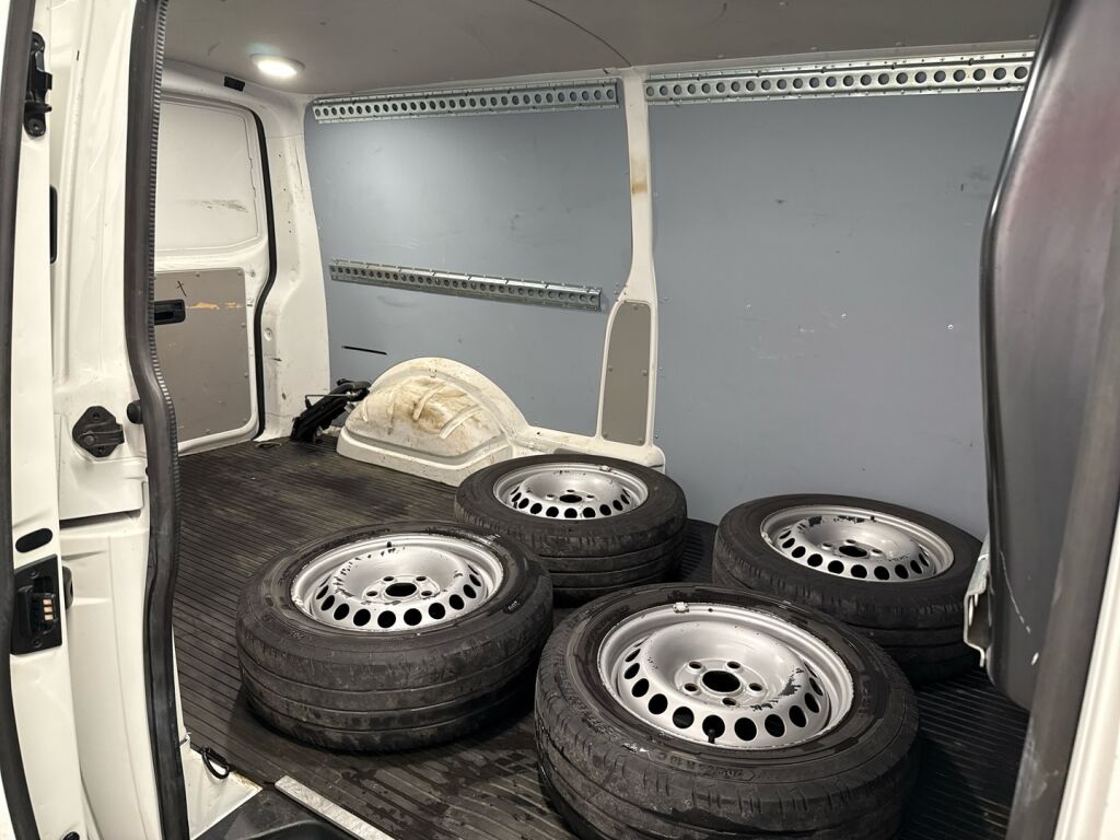 Volkswagen Transporter 2019 Valkoinen