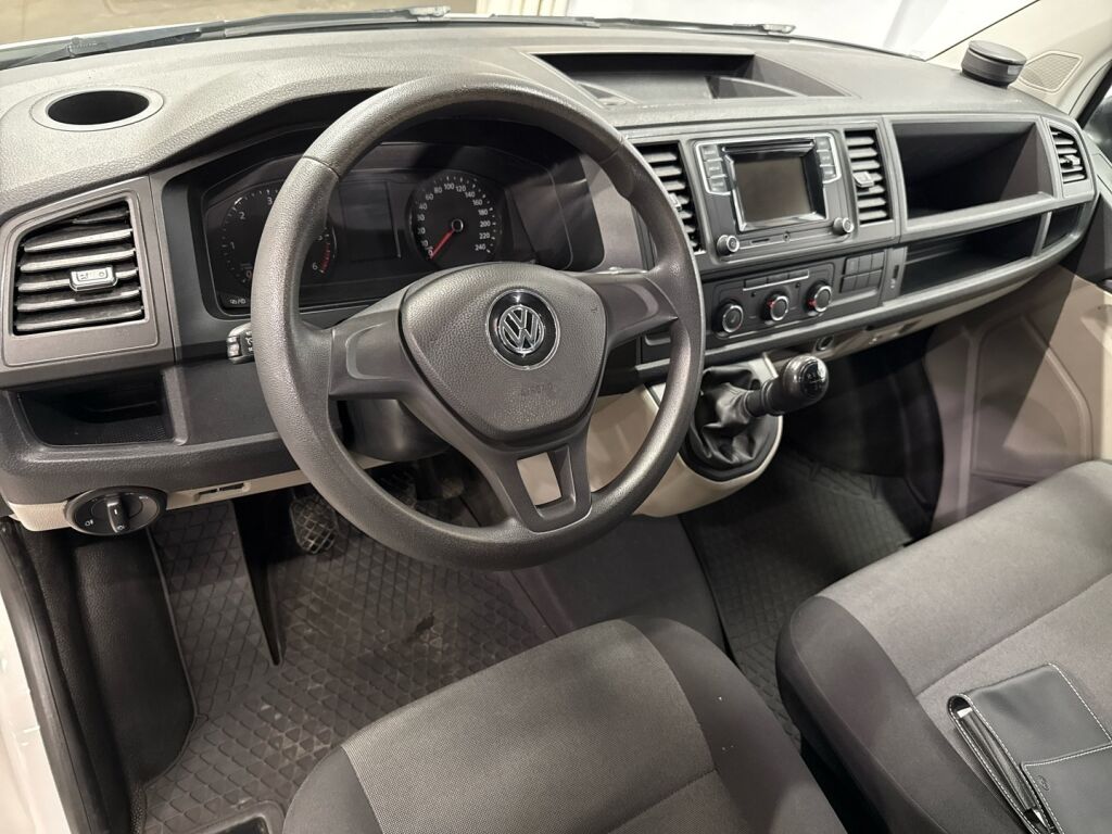 Volkswagen Transporter 2019 Valkoinen