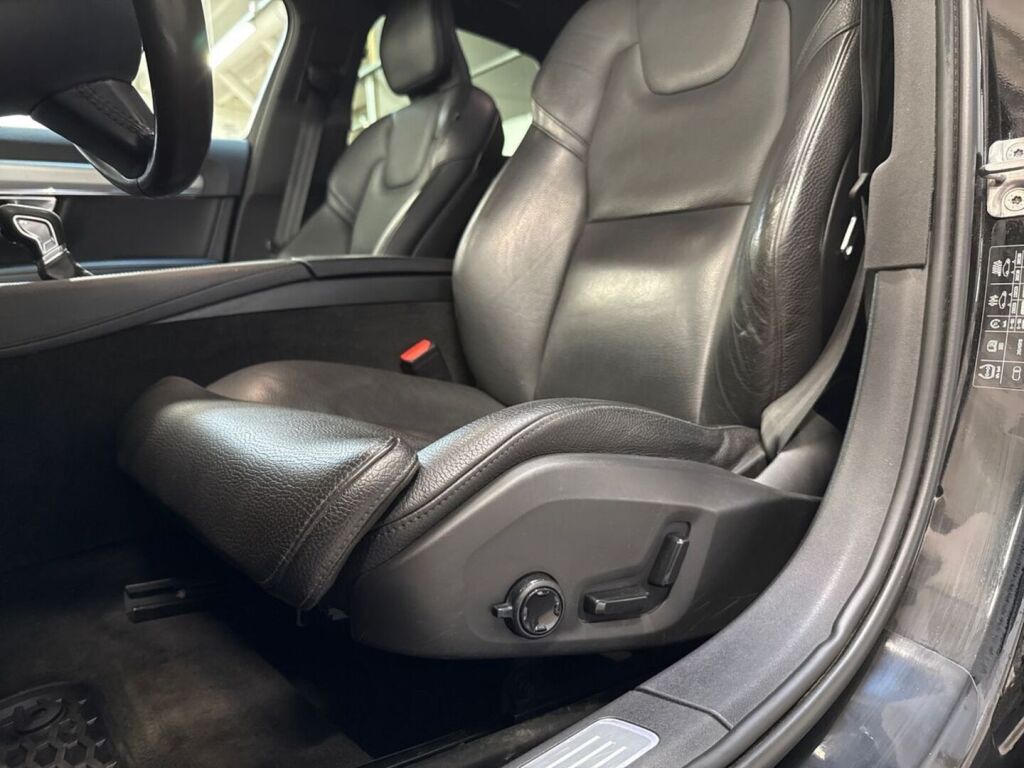 Volvo S90 2019 Musta