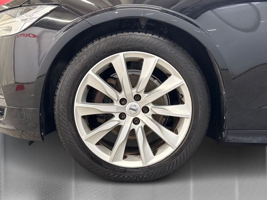 Volvo S90 2019 Musta