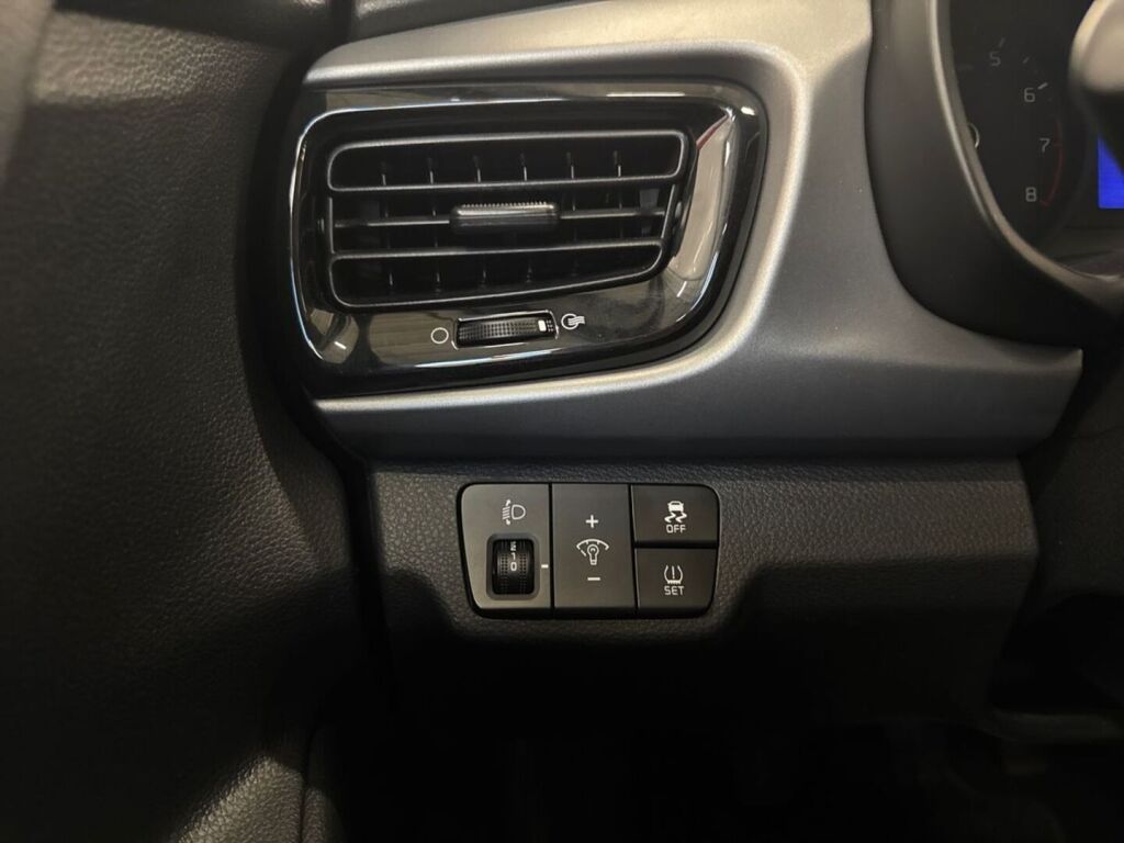 Kia Rio 2019 Valkoinen