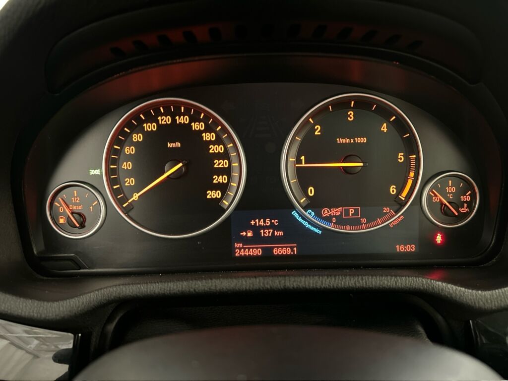 BMW X3 2016 Met. Sininen