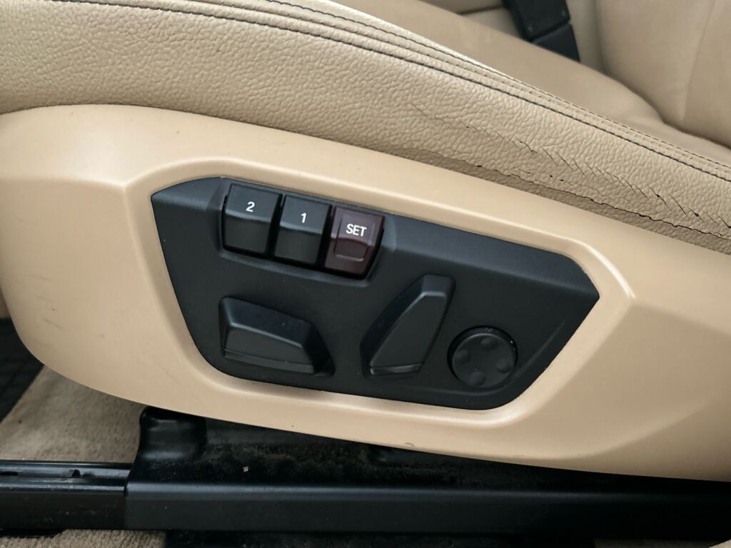 BMW X3 2016 Met. Sininen