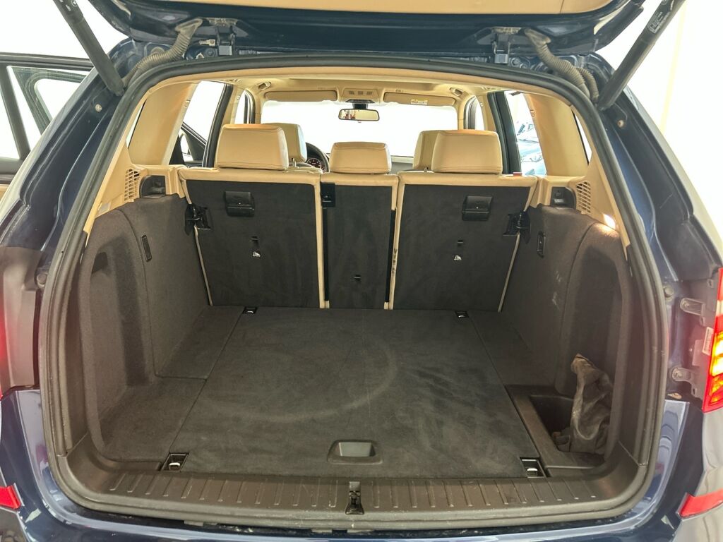 BMW X3 2016 Met. Sininen