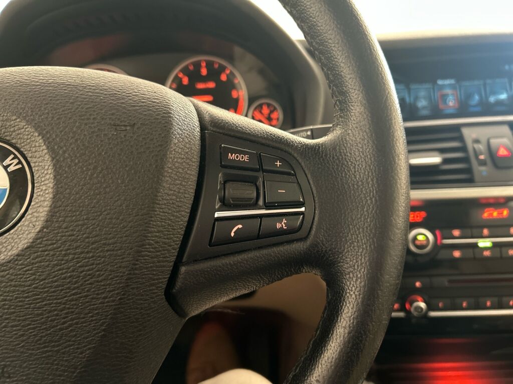 BMW X3 2016 Met. Sininen