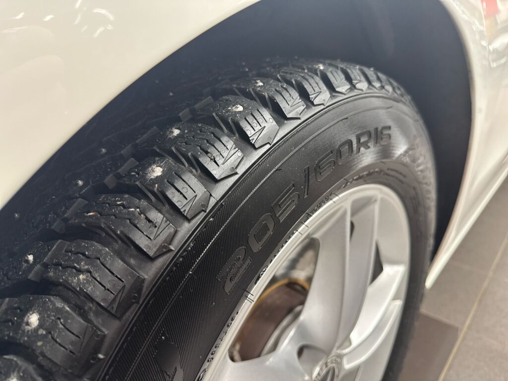 Mercedes-Benz B 2019 Valkoinen