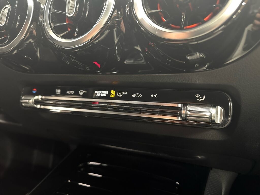 Mercedes-Benz B 2019 Valkoinen