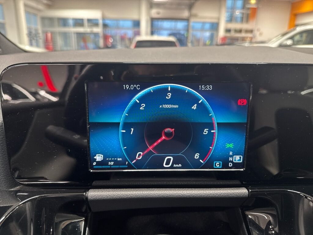 Mercedes-Benz B 2019 Valkoinen