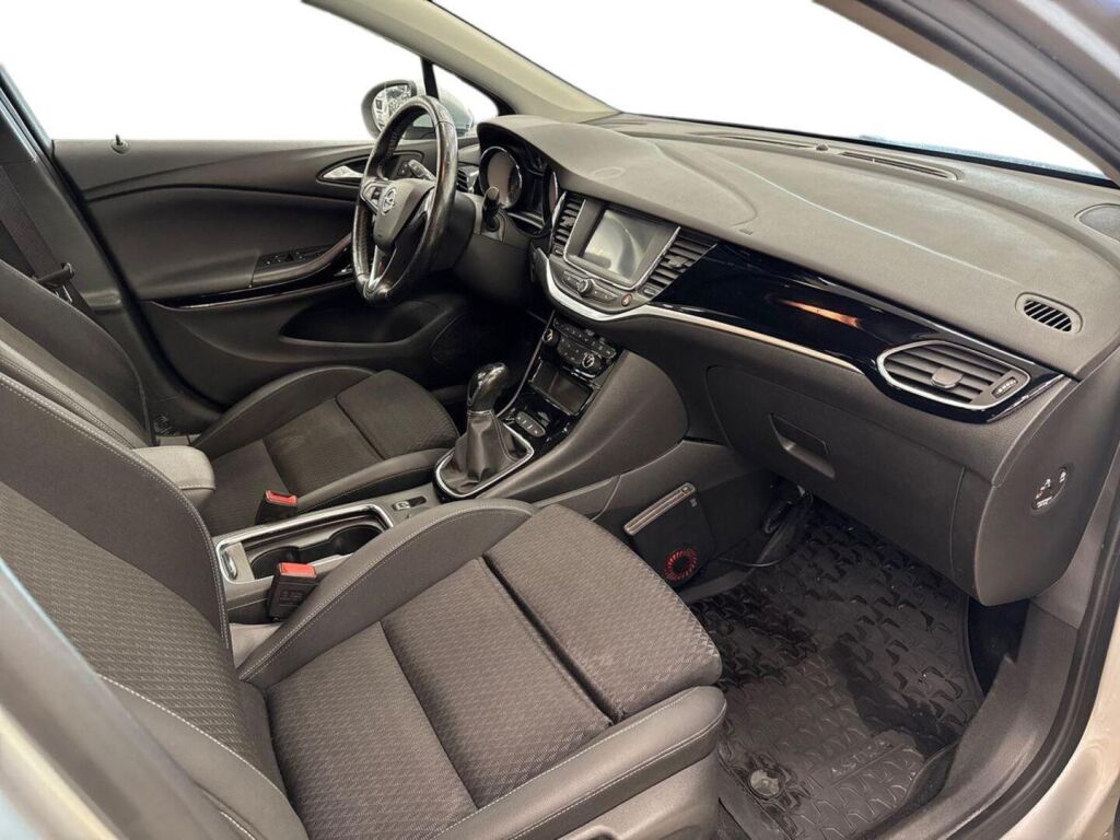 Opel Astra 2019 Hopea
