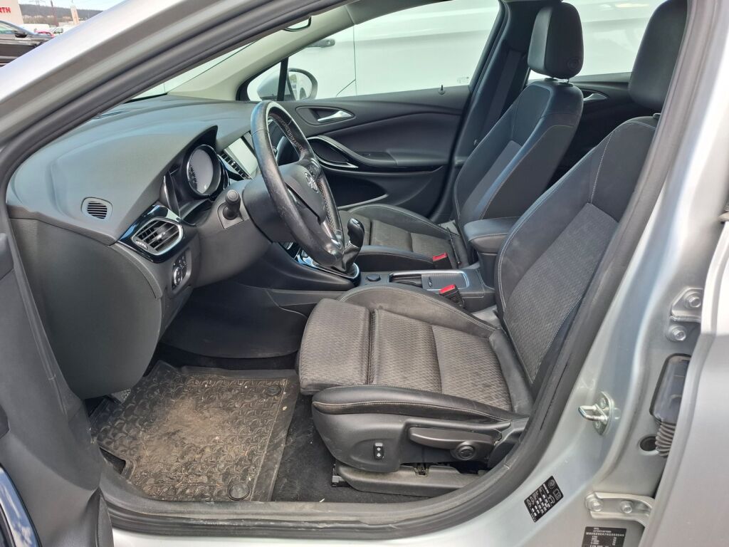 Opel Astra 2019 Hopea