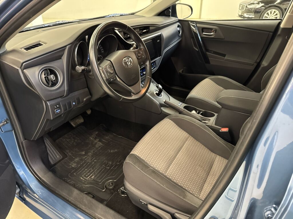Toyota Auris 2019 Sininen