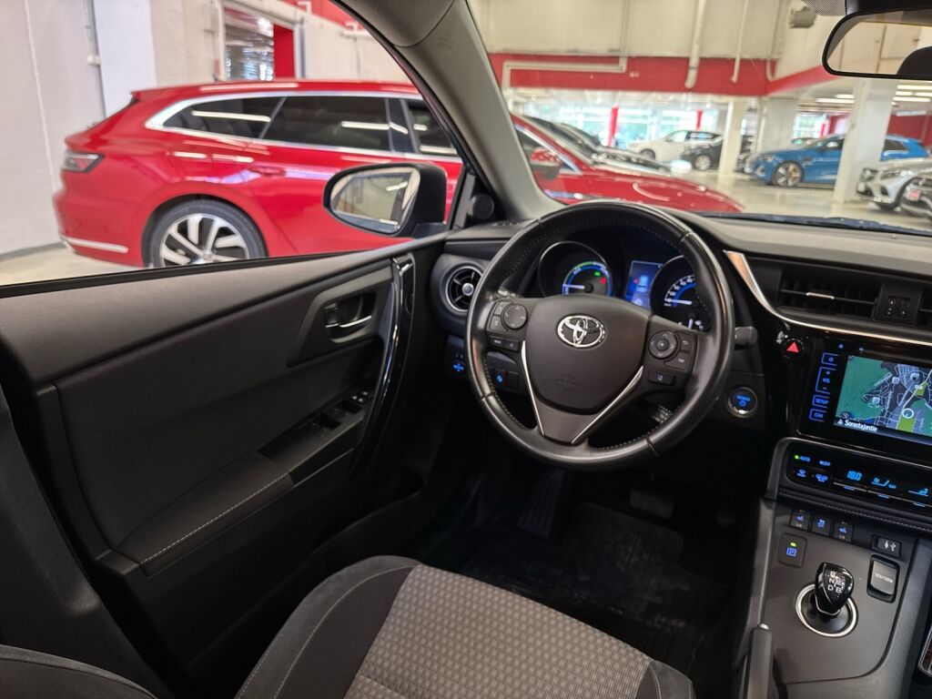 Toyota Auris 2019 Sininen