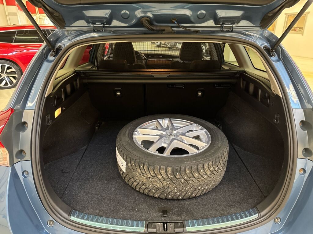 Toyota Auris 2019 Sininen