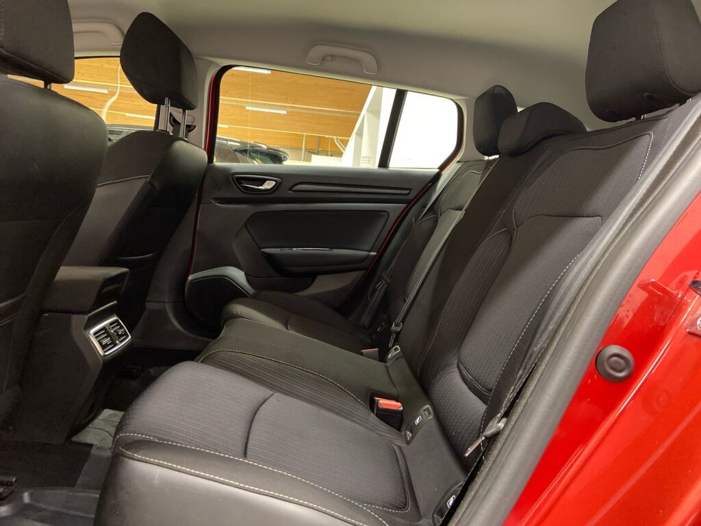 Renault Megane 2019 Punainen