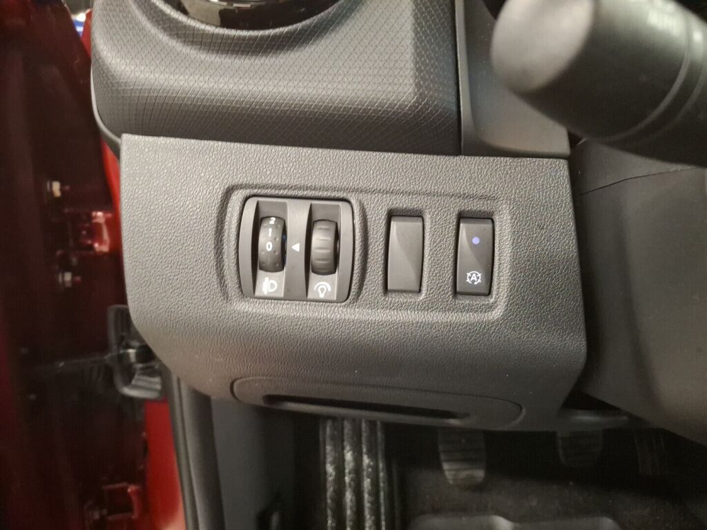 Renault Clio 2019 Punainen